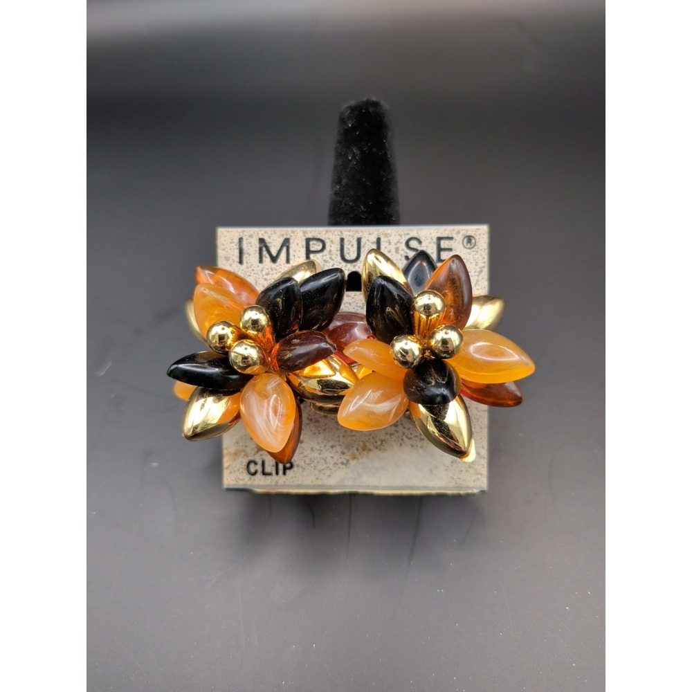 Vintage Impulse Clip On Earrings In Gold Tones - Picture 1 of 3